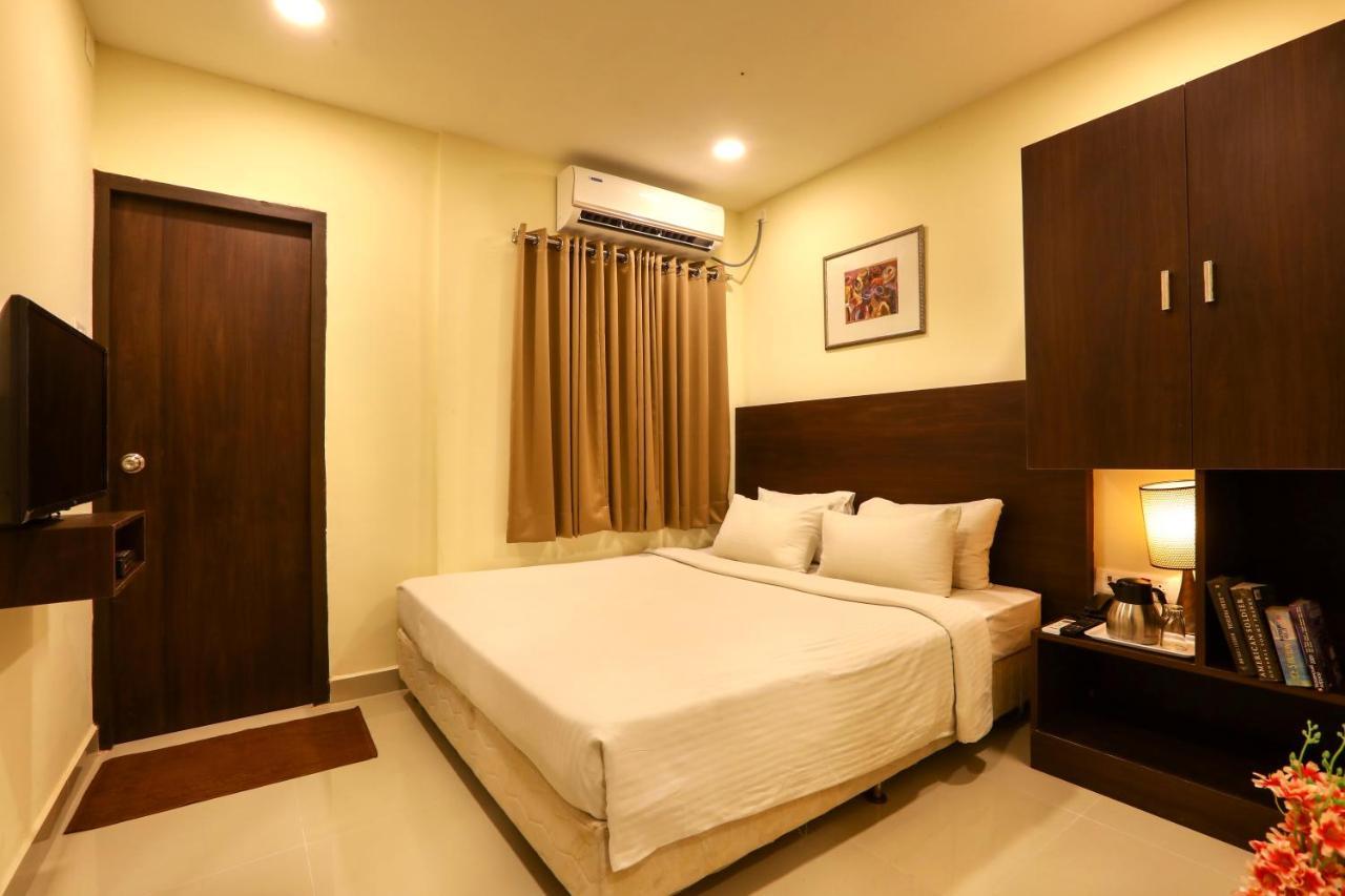 Blu Ivy Serene Serviced Apartment Chennai Exteriör bild